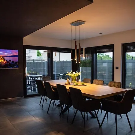 Onyx Villa *