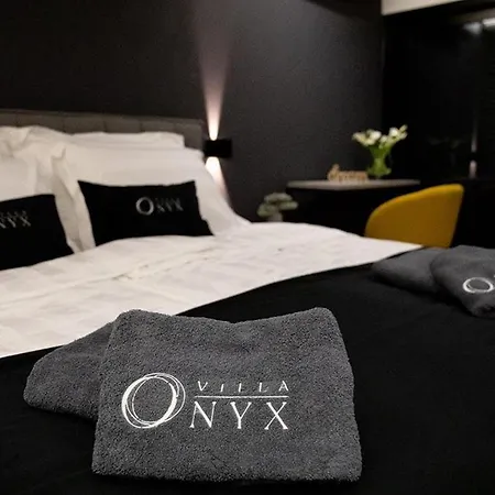 Onyx * Premantura