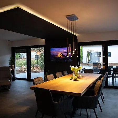 Onyx Villa