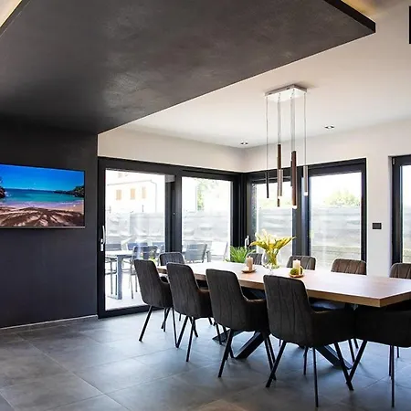 Onyx Villa